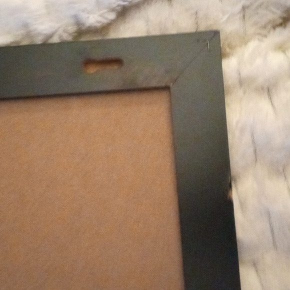 A black dry erase board! - Picture 7 of 7